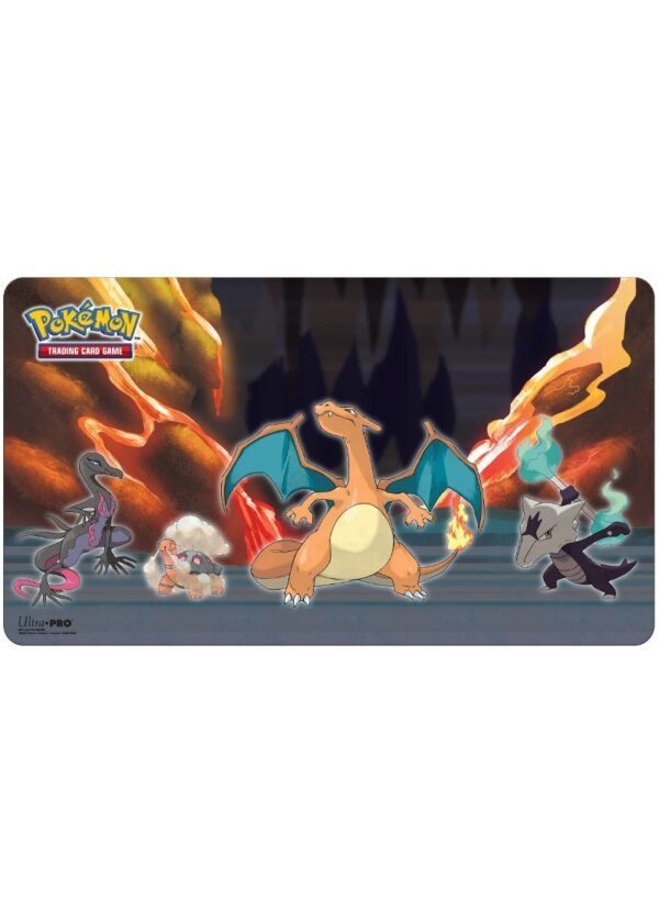 Charizard - Scorching Summit Spillemåtte (Playmat) fra Ultra Pro